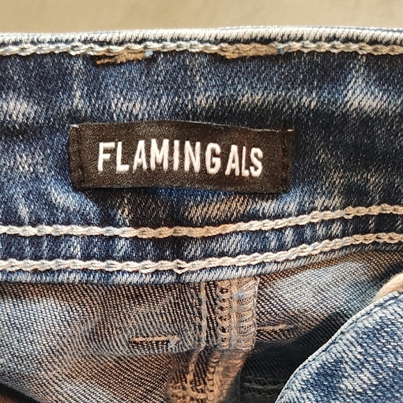 Women's Blue Jeans - Picture 5 of 5